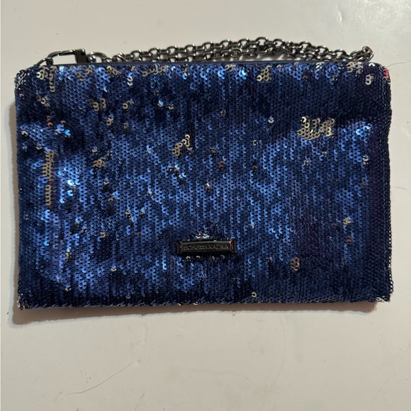 BCBGMaxAzria Blue sequin clutch wristlet, NYE purse, fits iPhone - Picture 5 of 9